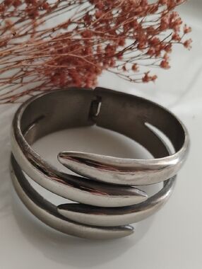 Silver tone Triple-Band Women’s Hinged Cuff Bracelet